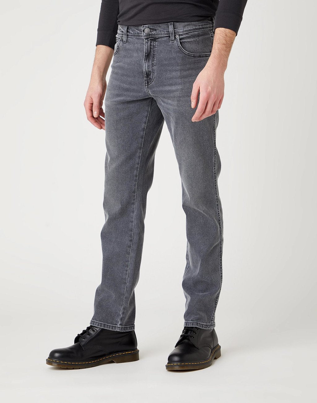 MĘSKIE SPODNIE JEANSOWE WRANGLER TEXAS SLIM GREY ACE W12S3051U