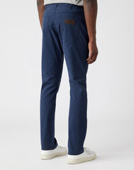 MĘSKIE SPODNIE JEANSOWE WRANGLER GREENSBORO NAVY W15QKA114