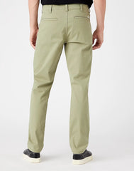 WRANGLER CASEY CHINO OIL GREEN W1C0CGG19