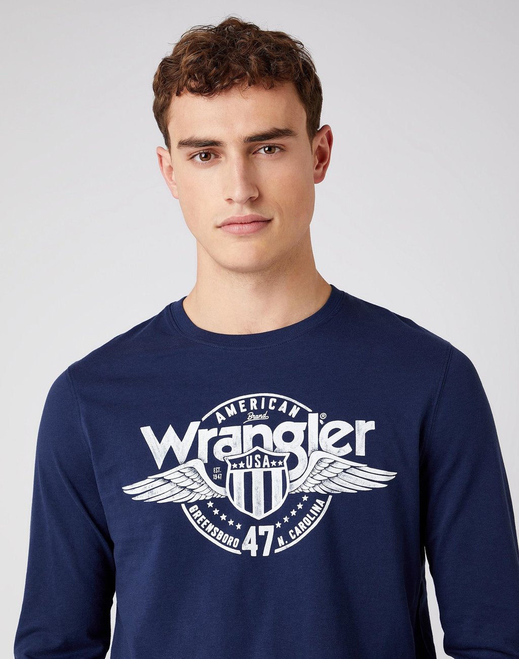 MĘSKI LONGSLEEVE WRANGLER LS AMERICANA TEE NAVY W7J5D3114