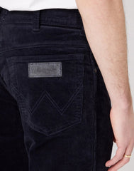 WRANGLER TEXAS SLIM MĘSKIE SPODNIE SZTRUKSOWE DARK NAVY W12SECXAE