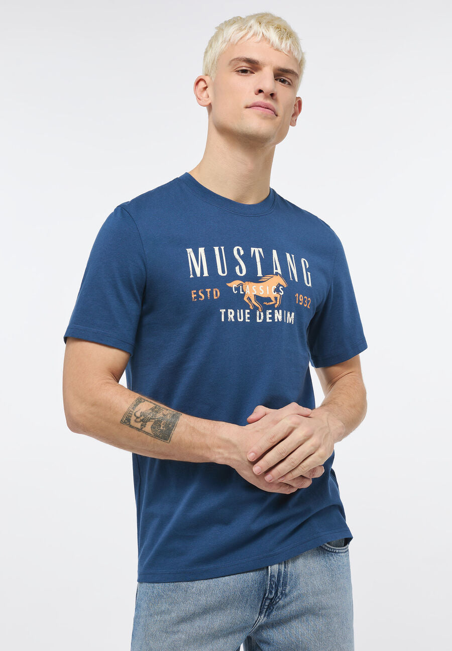 MUSTANG ALEX C PRINT MĘSKI T-SHIRT KOSZULKA LOGO NADRUK INSIGNIA BLIE 1013807 5230