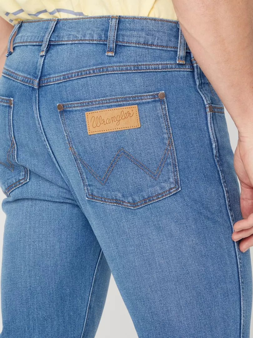 WRANGLER LARSTON MĘSKIE SPODNIE JEANSOWE JEANSY VITO W18SAG42E