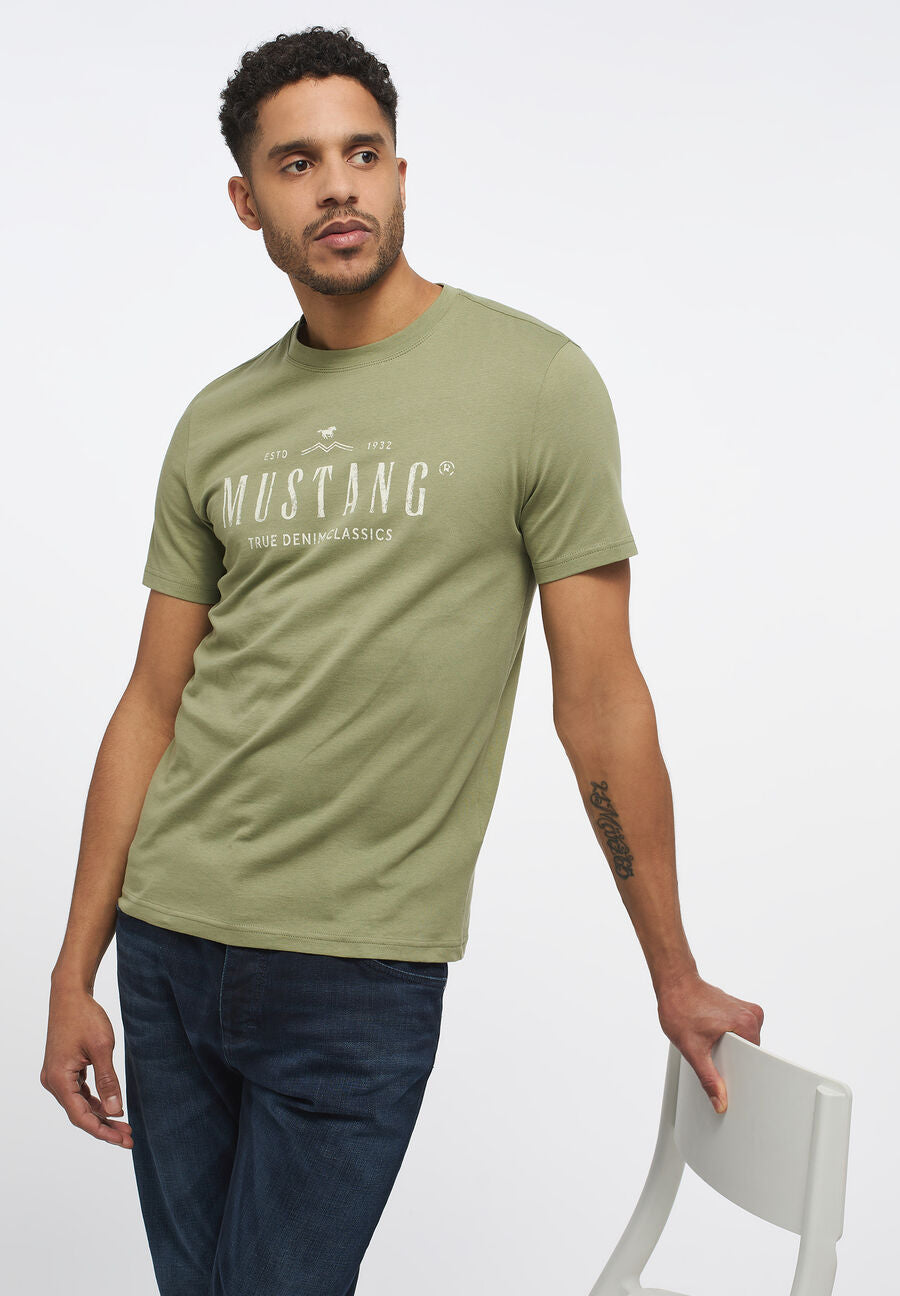 MUSTANG ALEX C MĘSKI T-SHIRT KOSZULKA NADRUK LOGO Print Oil Green 1013824 6273