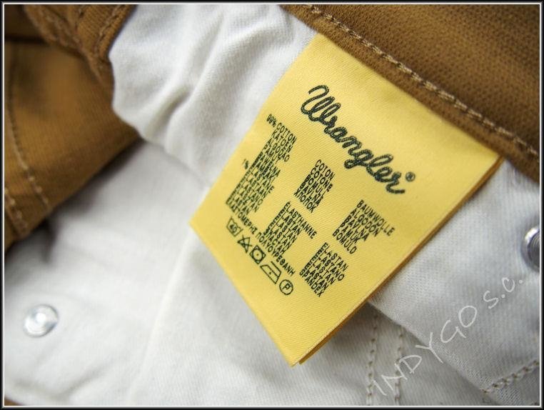 MĘSKIE SPODNIE MATERIAŁOWE WRANGLER TEXAS STRETCH NUT W1213235P      $