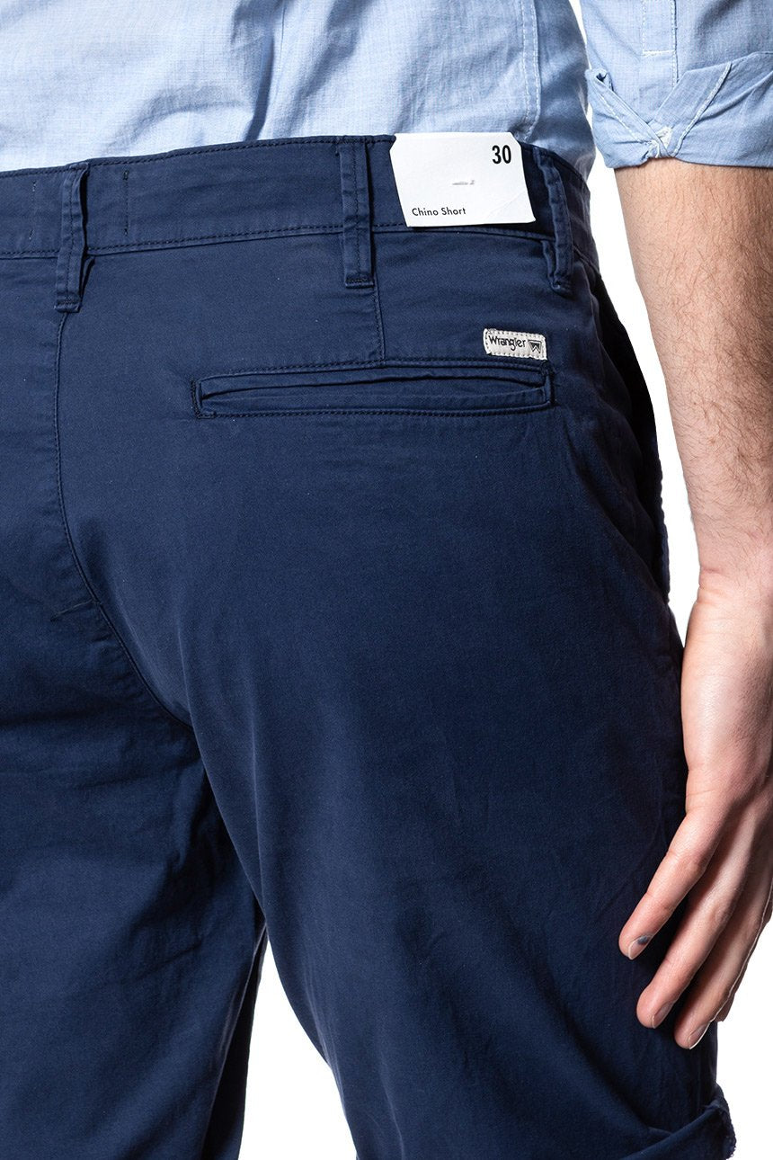 KRÓTKIE SPODENKI WRANGLER CHINO SHORT PATRIOT BLUE W14AMM13Q