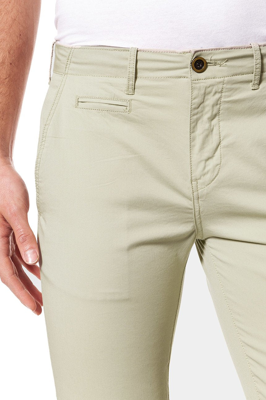 WRANGLER SPODNIE MĘSKIE CHINO CAMEL W14LOO49J