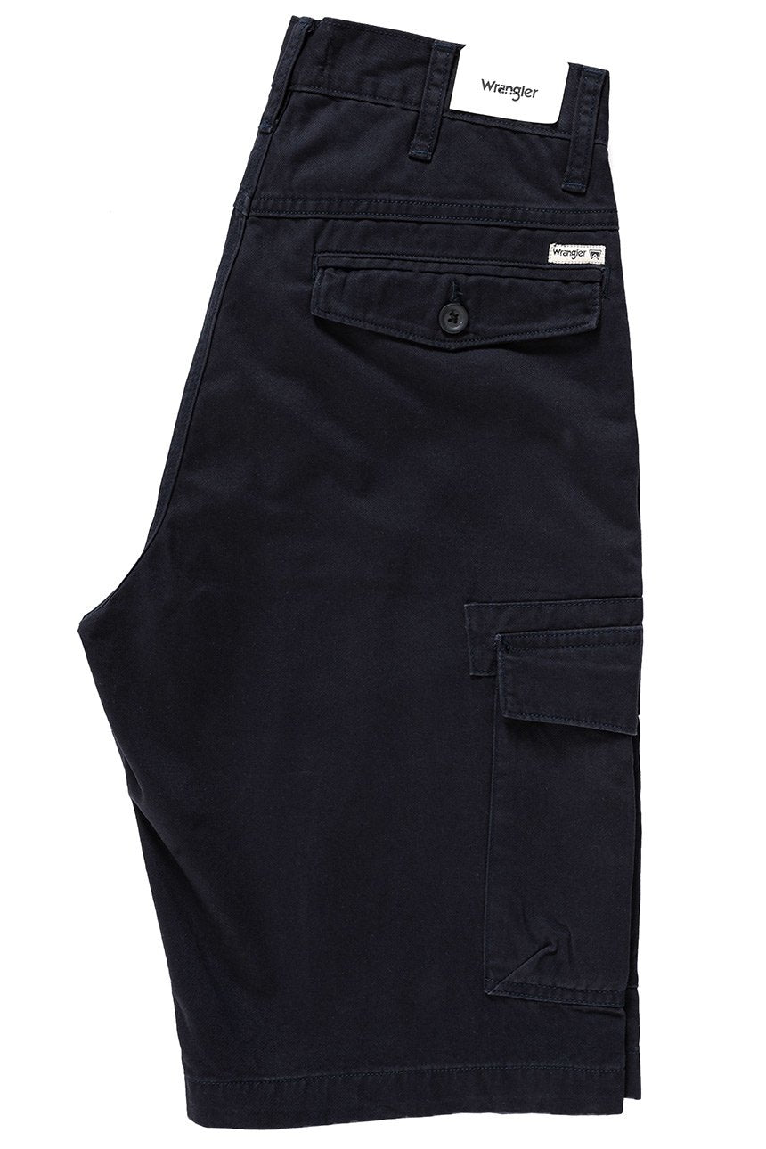 KRÓTKIE SPODENKI WRANGLER CARGO SHORT NAVY WASHED W15DHC49I