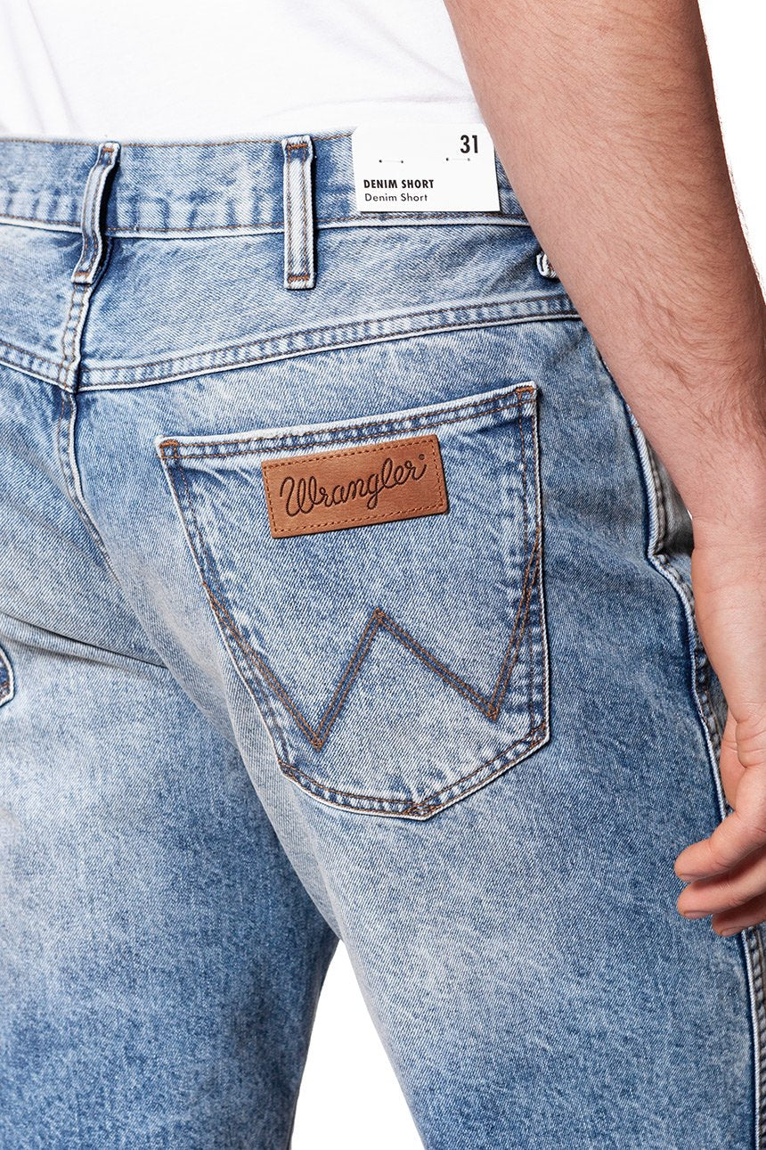 KRÓTKIE SPODENKI WRANGLER DENIM SHORT GLASTON BLUE W14CGW13S