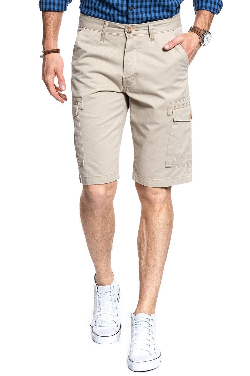 KRÓTKIE SPODENKI WRANGLER CARGO SHORT CAMEL WASHED W15DHC49J