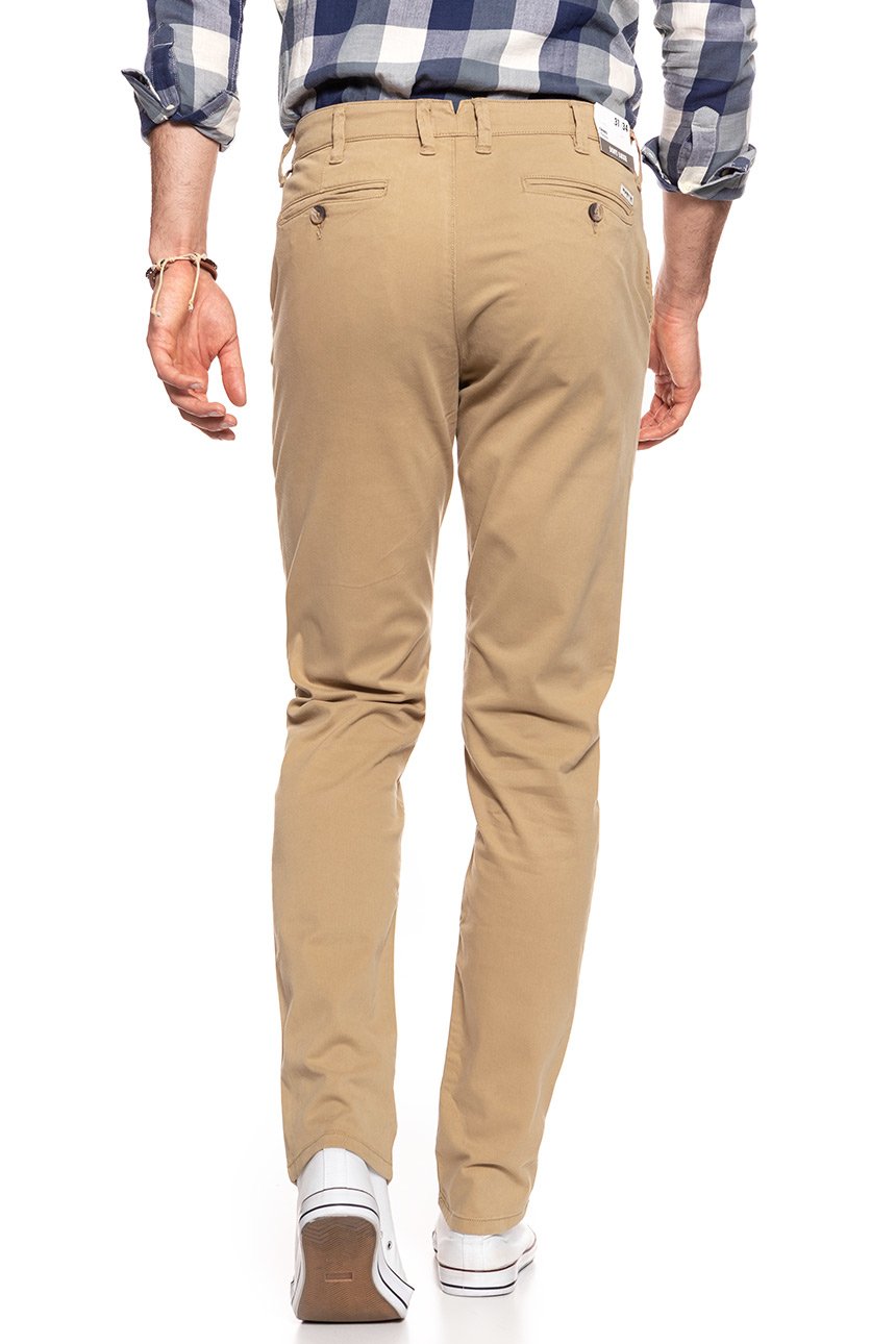 WRANGLER SPODNIE MĘSKIE CHINO GOLDEN SAND W16LRN223