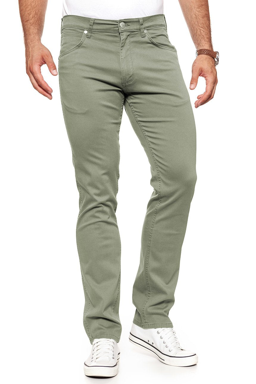 WRANGLER SPODNIE MĘSKIE GREENSBORO DUSTY GREEN W15QSM22A