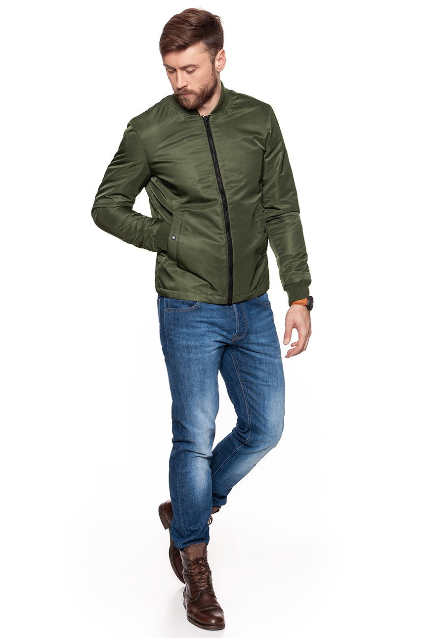 KURTKA WRANGLER STRAIGHT BOMBER DUSTY OLIVE W4743WT45