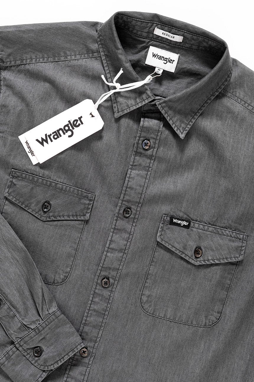 KOSZULA WRANGLER LS 2PKT FLAP SHIRT FADED BLACK W5917SWV6