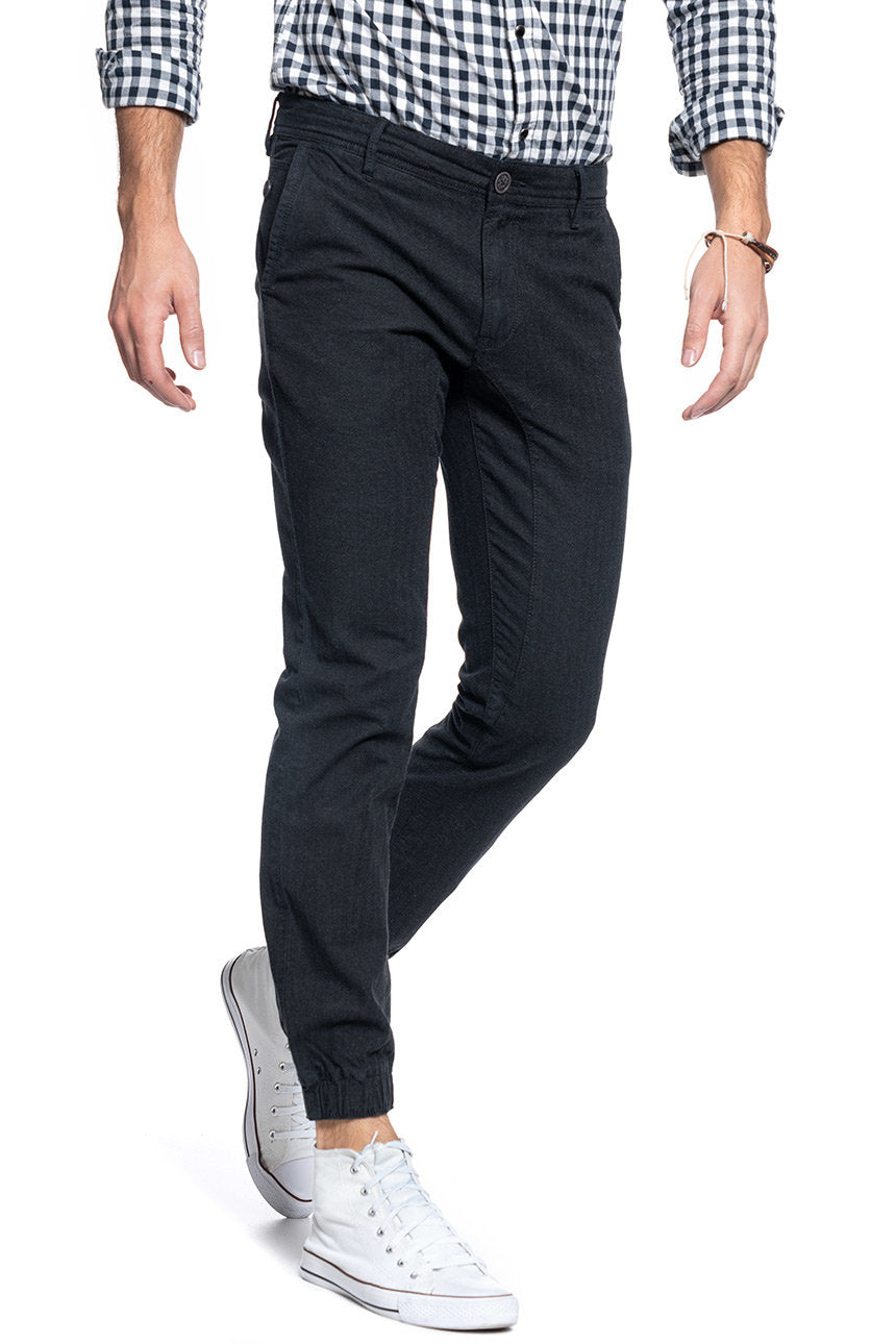 TOM TAILOR SPODNIE MĘSKIE HERRINGBONE JOGG CHINO DUSTY BLACK 6403544.00.12 COL. 2627